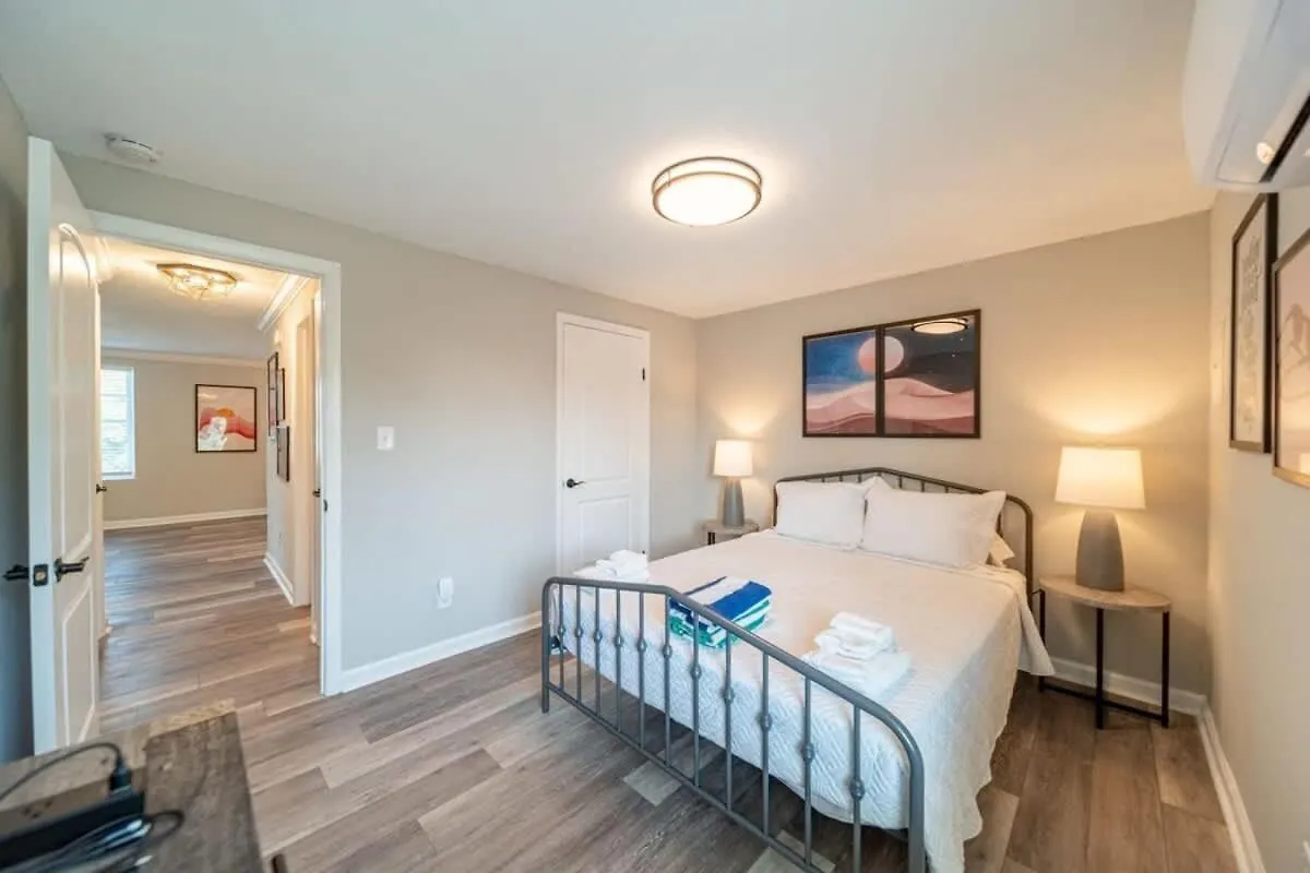 Ov Mosaic - Cove Suite North Camellia Acres Apartment